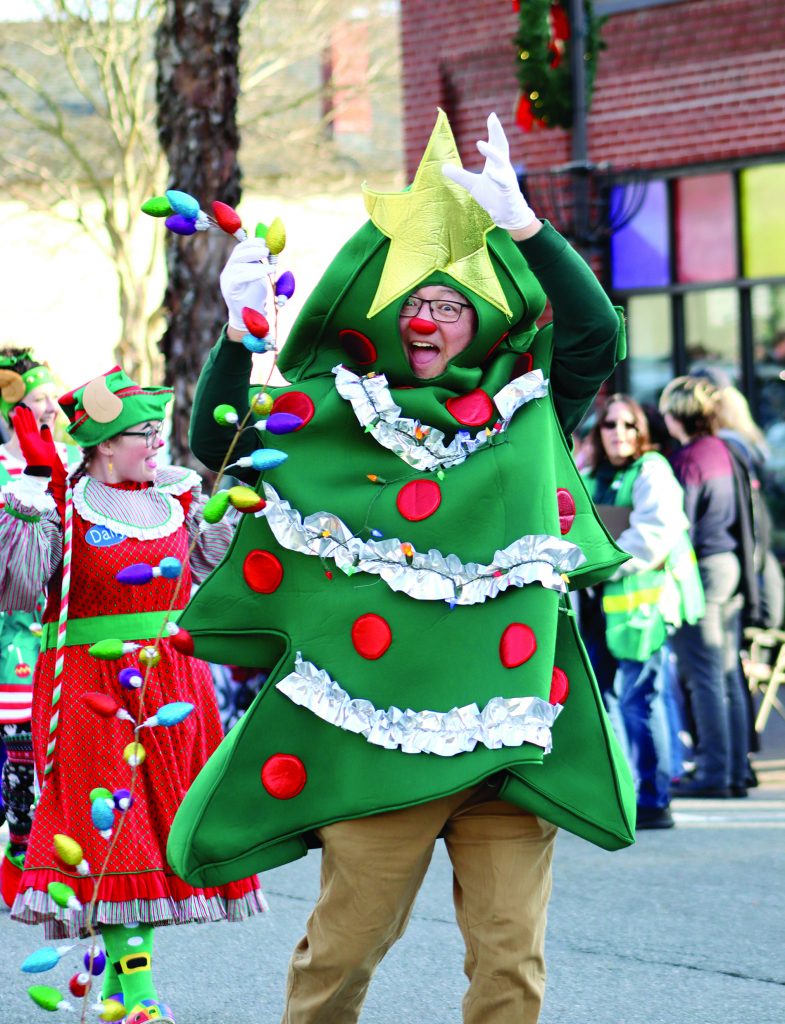 Gloucester Christmas Parade 2022 Parade Winners Announced – Gazette Journal