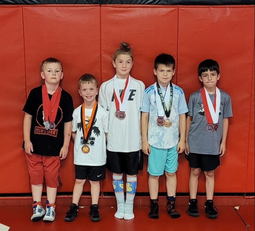 youth wrestlers