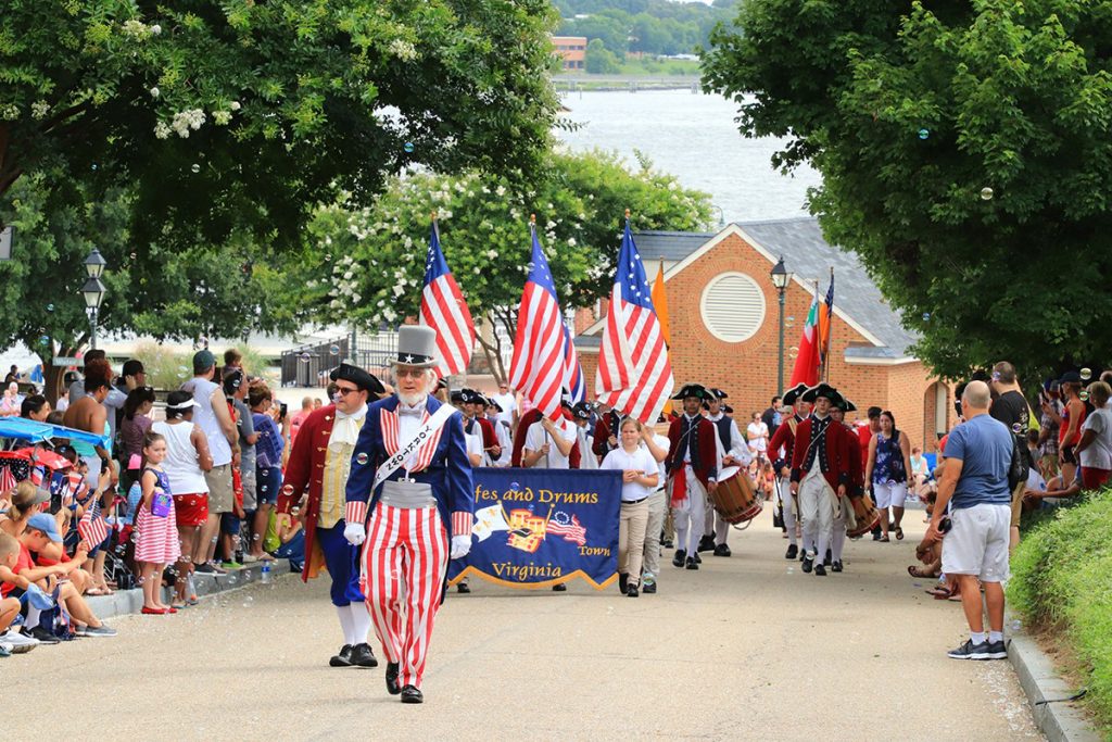 neighbors yorktown 4th parade