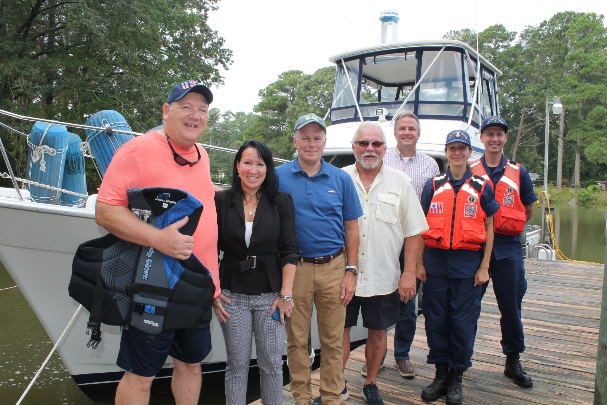 Officials view Hole in the Wall channel Gazette Journal