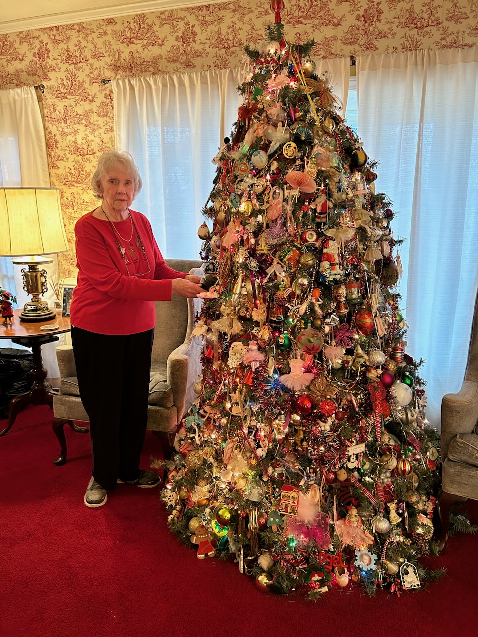 Christmas tree spotlight deals
