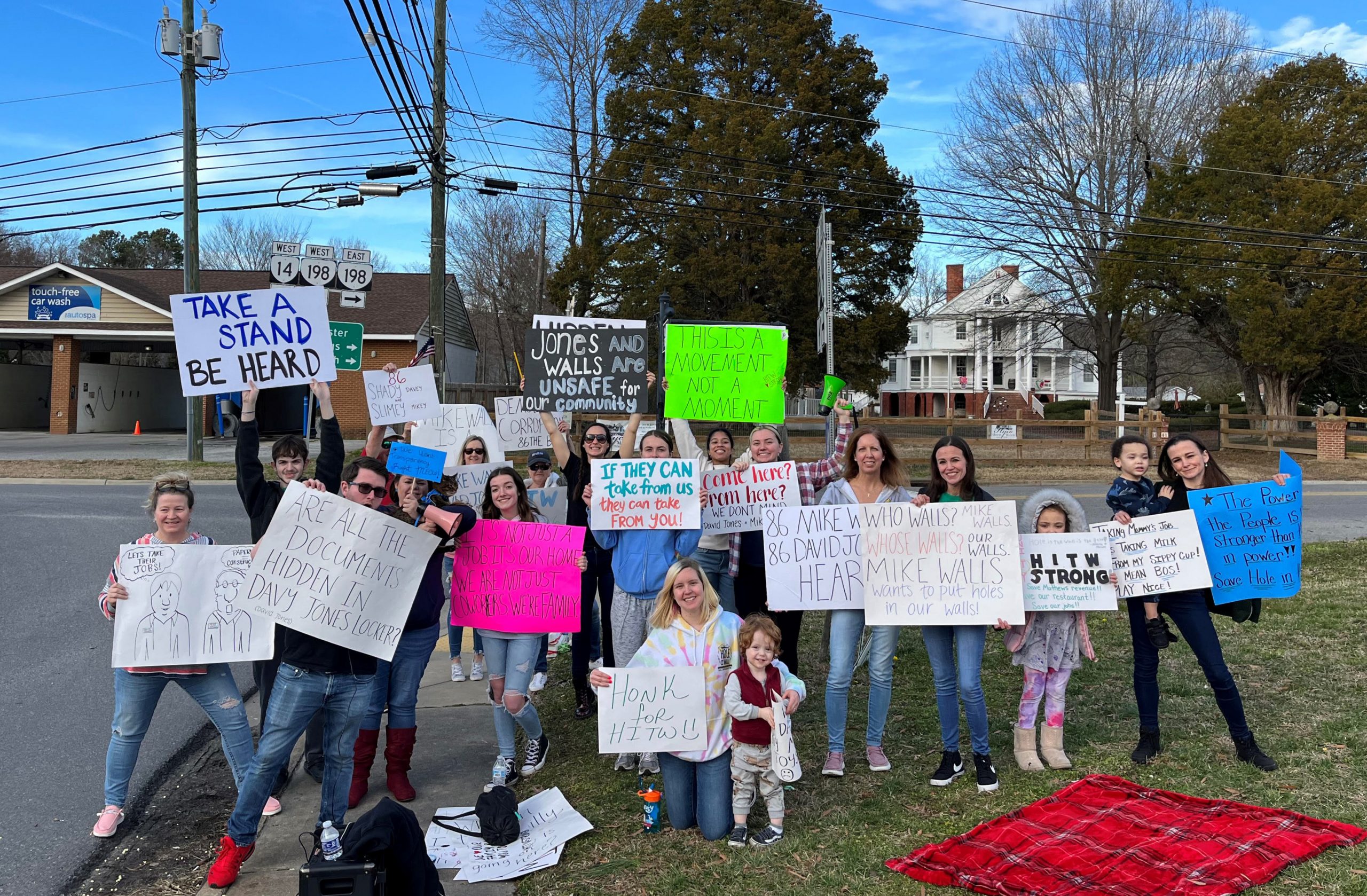 mathews second hole in the wall protest