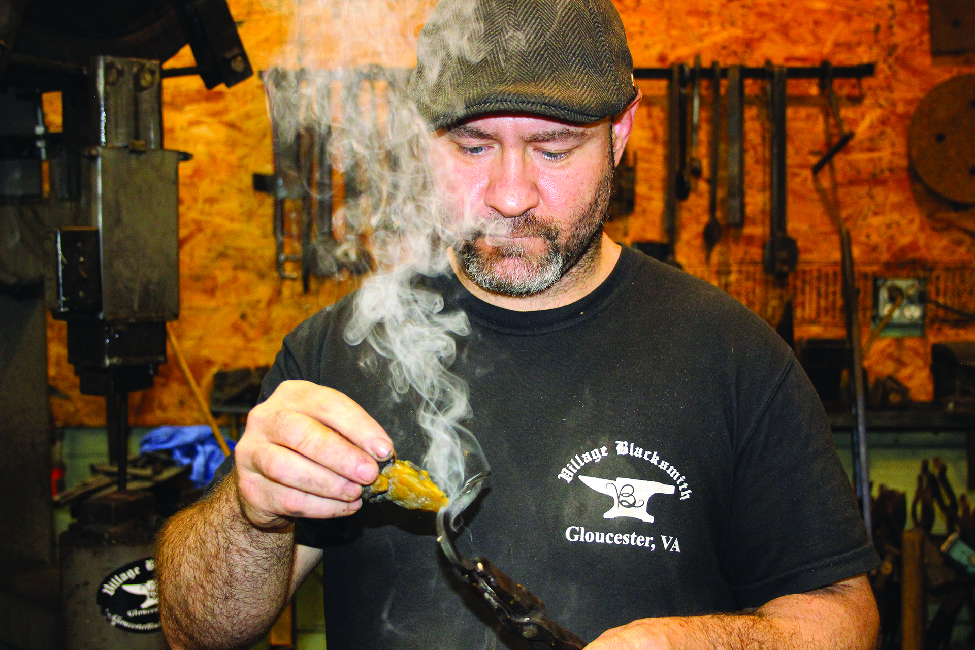 edit how to blacksmith bees wax