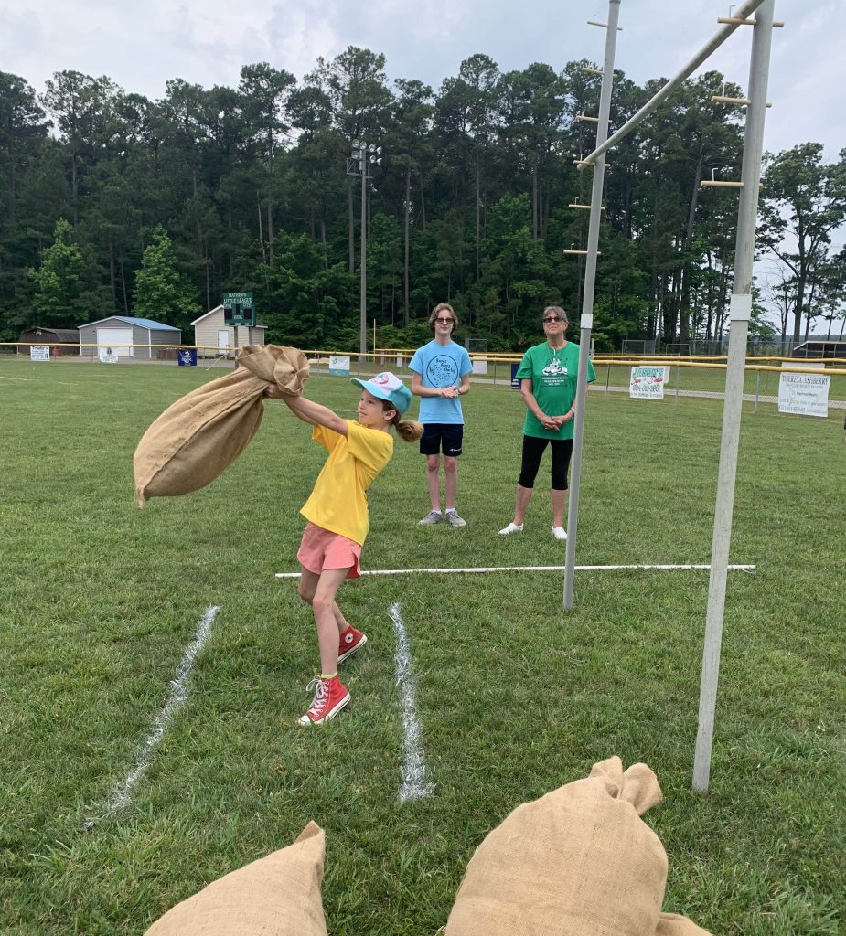 mathews highland games 2023 sheaf toss ellie sowers