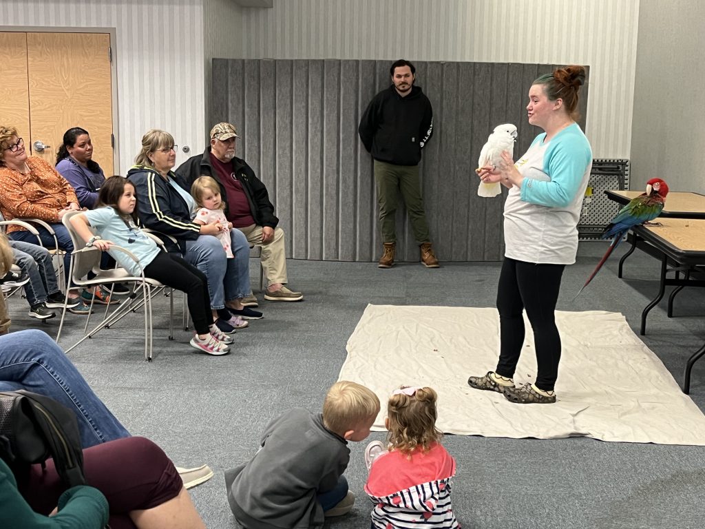 gloucester library parrot program