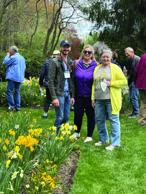 community daffodil convention