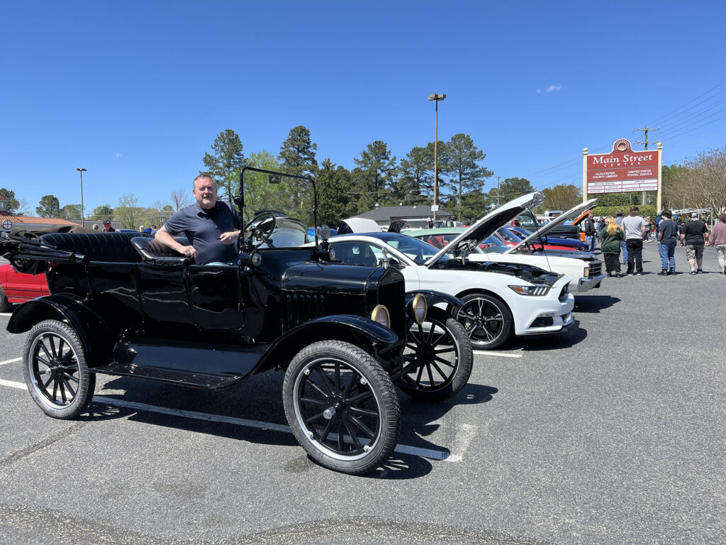 gloucester car show 1 04 18 24