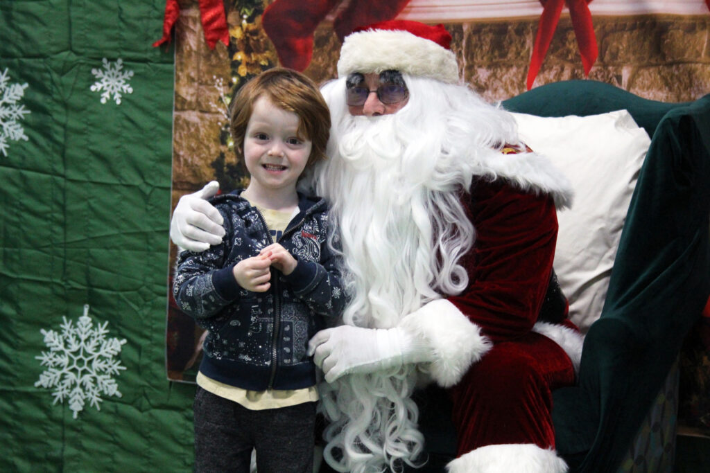 library santa finnley sawyer, 4