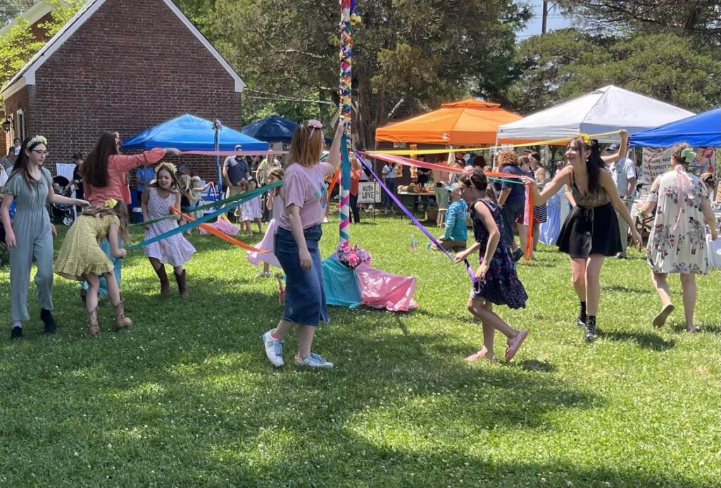 1a may faire may pole dance