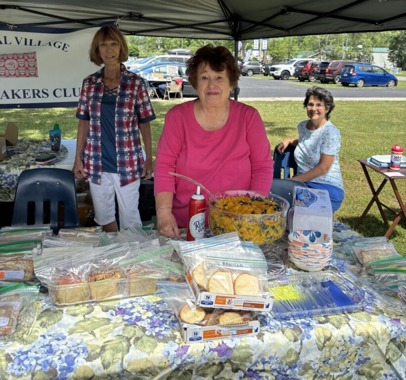 community homemakers at tour
