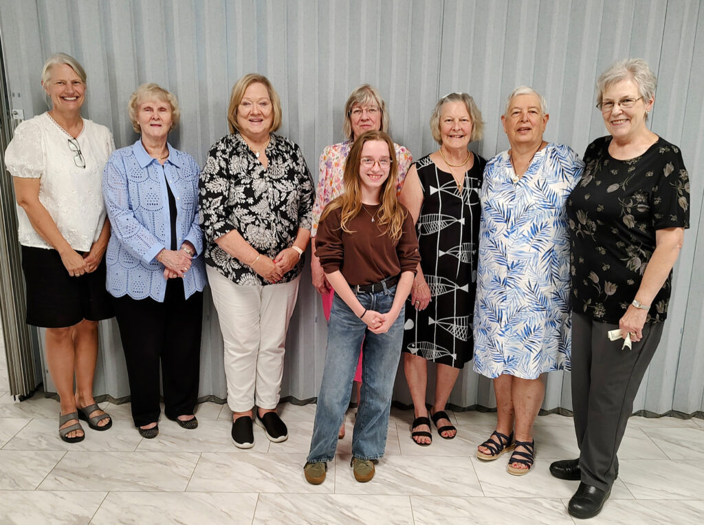 schools woman's club scholarship