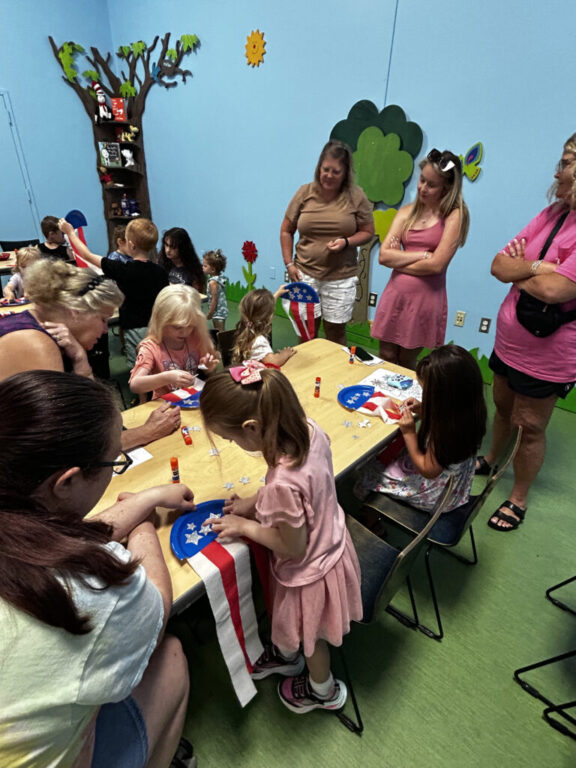 gloucester library patriotic crafts