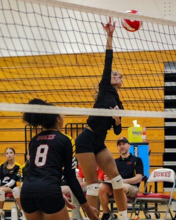 sports ghs girls volleyball 1