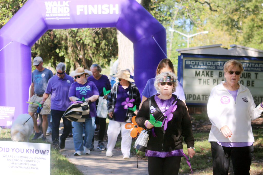 1a walk to end alzheimers 1