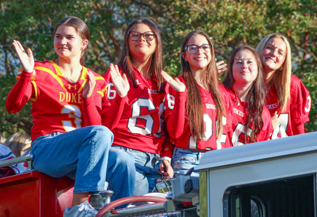 schools homecoming 5