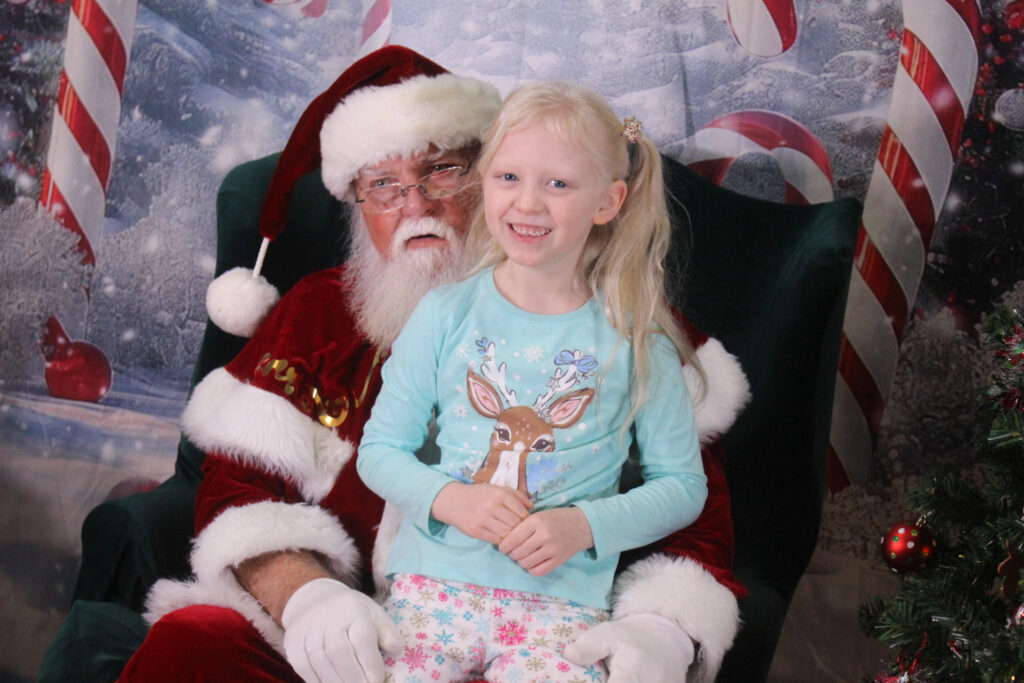 Hannah May Holloway, 5 (will be 6 on New Years)