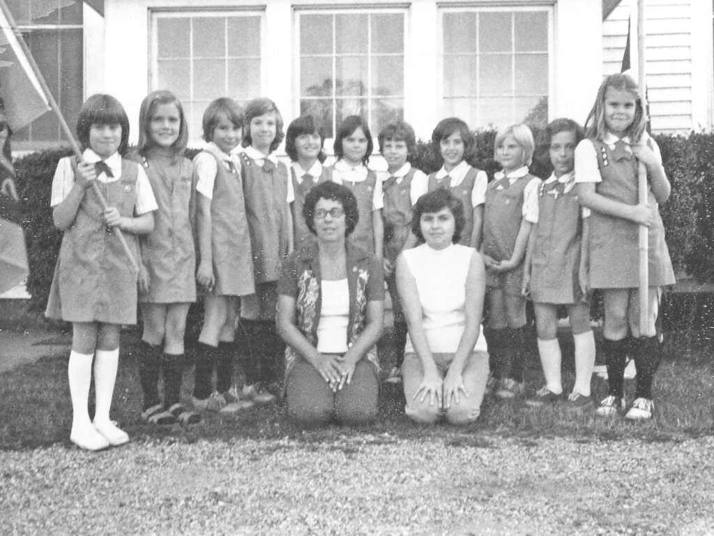 glimpses 11-75 mathews brownies046