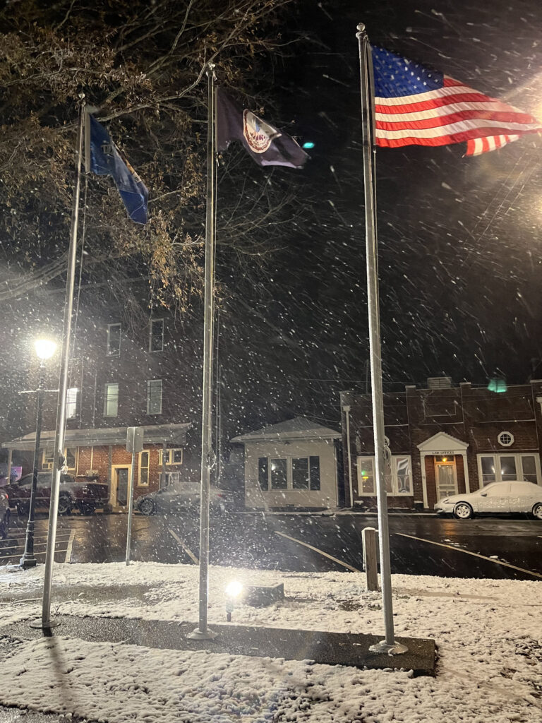 mathews snow at courthouse