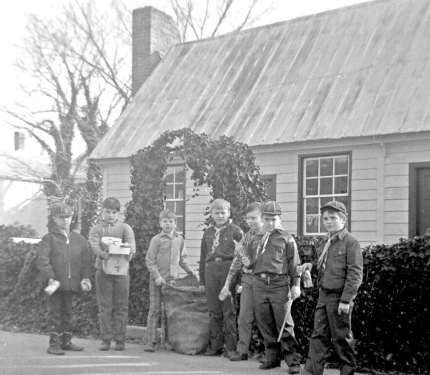edit glimpses march 1970 cub scout cleanup mathews030