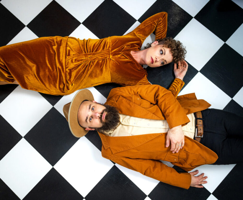 arts flat iron goldpine