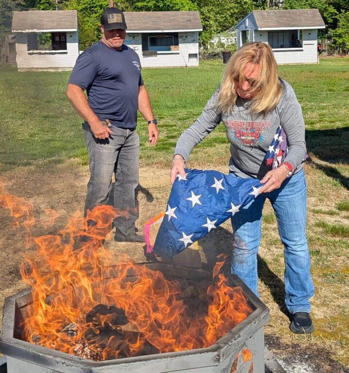 point flag burning