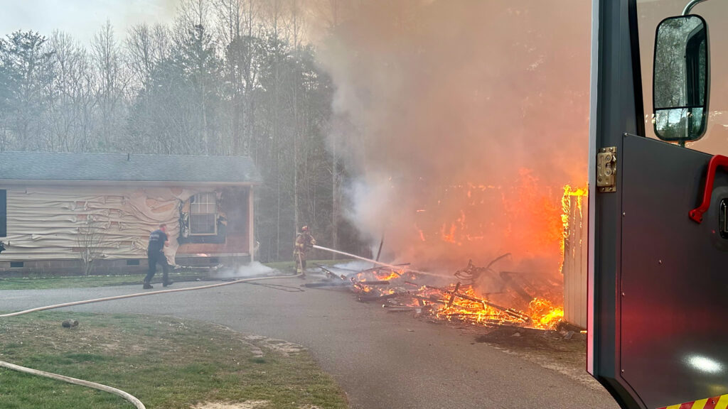 record gloucester fire new hope court 2