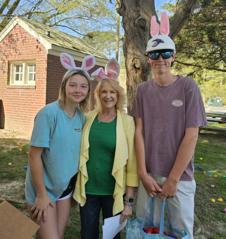 schools easter egg helpers
