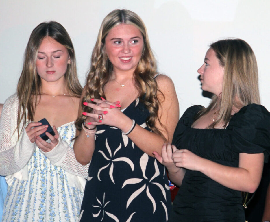 sports field hockey rings