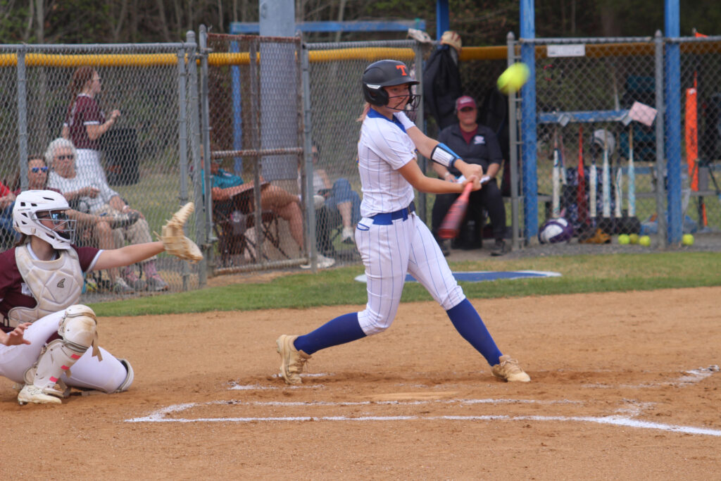 sports mhs softball carter hayes