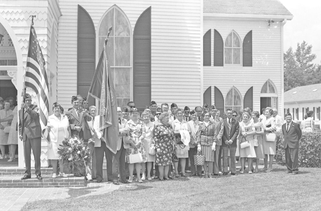 glimpses may 1977 memorial day mathews044