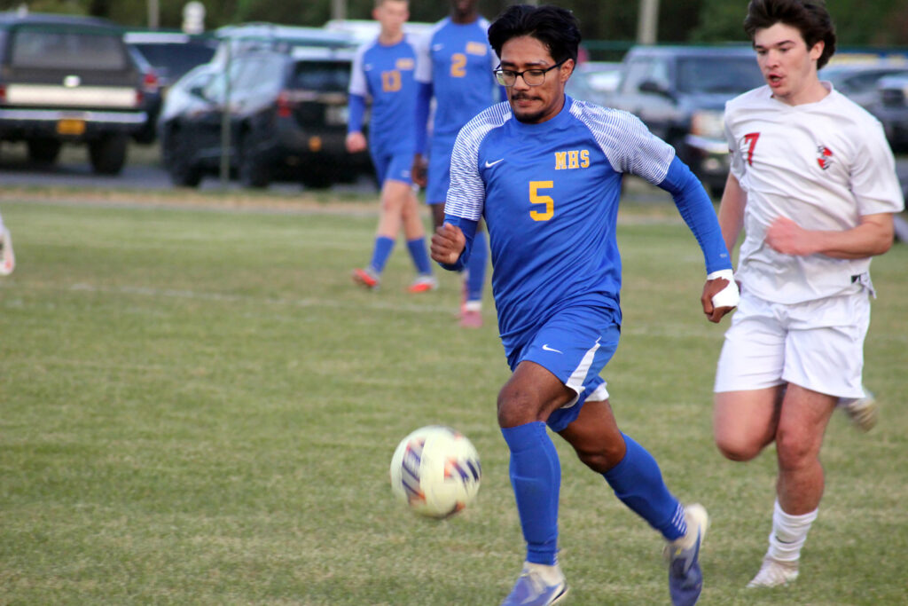 sports mhs boys soccer Franklin Cardenas