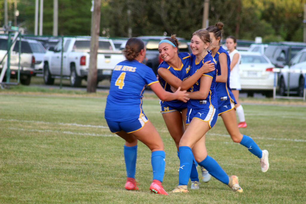 sports mhs girls soccer