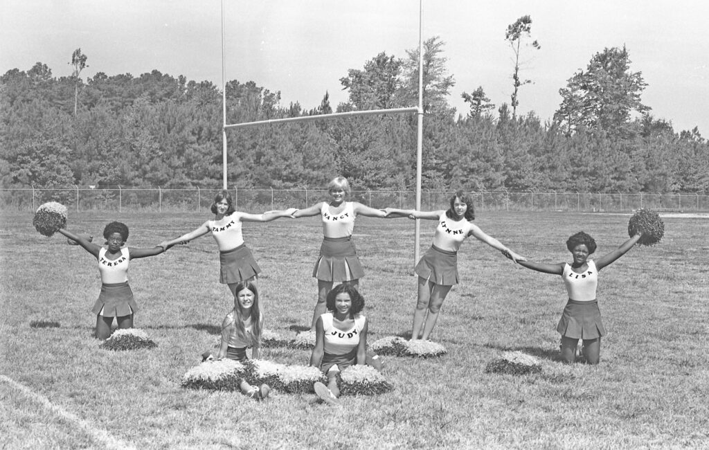 glimpses aug 1977 mhs cheerleaders