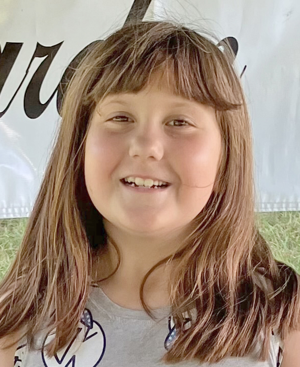 Schultz, Amia Schultz
